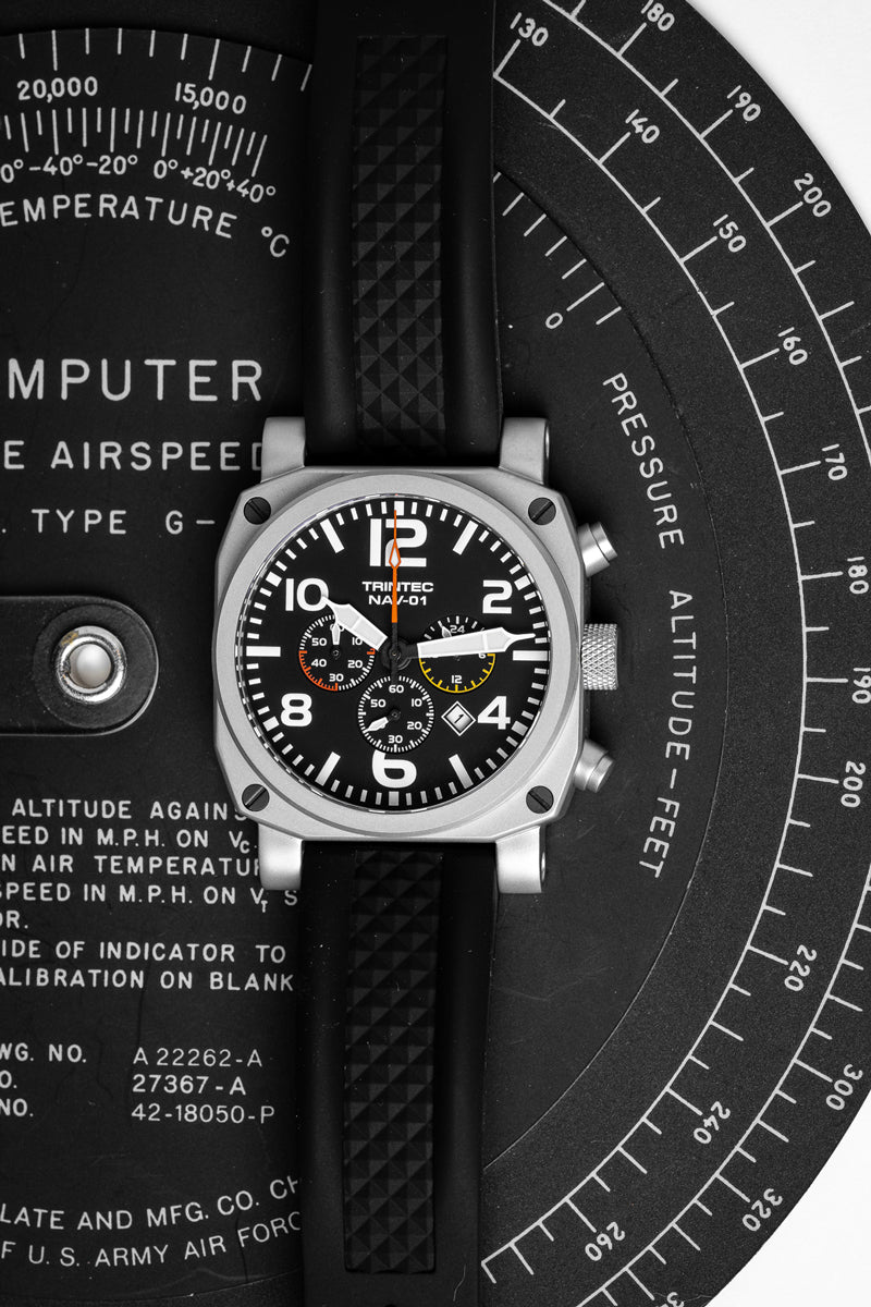 NAV-01 Chronograph / Stainless / Quartz